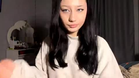 Milana  online show from May 22, 5:33 pm