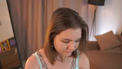 Hi my name is Sari nice to see you in my Room online show from July 13, 4:02 am