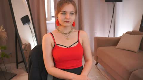 Hi my name is Sari nice to see you in my Room online show from June 9, 4:12 am