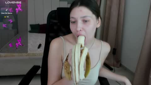 Snapshot of demi_loran chatting on January 29, 3:47 pm DEMI online show from January 29, 3:47 pm