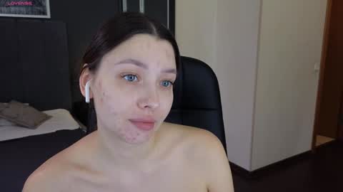 Snapshot of demi_loran chatting on January 12, 8:36 pm DEMI online show from January 12, 8:36 pm