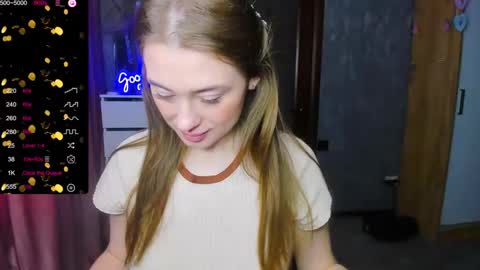 Snapshot of demure_soul chatting on September 25, 5:28 am Sophie online show from September 25, 5:28 am