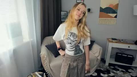 Denna online show from July 13, 10:38 am