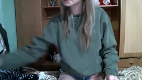 Snapshot of dennisxcarol chatting on January 13, 9:42 pm DennisXCarol online show from January 13, 9:42 pm