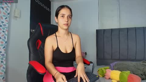 derly_cuervo703031 online show from October 28, 4:46 pm