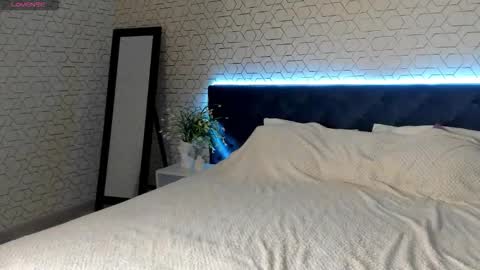 Gill online show from February 11, 1:09 am