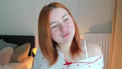 LAYLA online show from November 21, 9:00 am