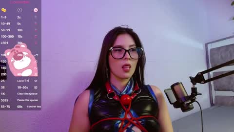 destinya_ online show from May 7, 5:16 pm