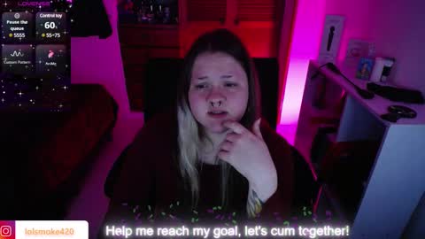 Snapshot of destroyall420 chatting on February 25, 7:09 am Lola Bdsm and fries online show from February 25, 7:09 am