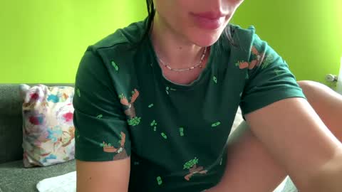 Snapshot of devilbunny01 chatting on September 25, 10:36 am Tina online show from September 25, 10:36 am