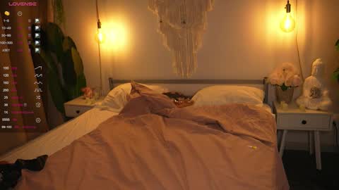  CIBELLE  online show from November 4, 4:12 pm