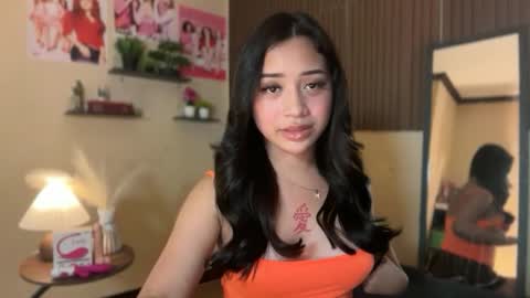 Devine Greyson online show from April 8, 10:50 am