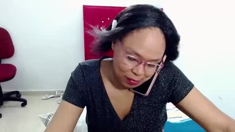 Snapshot of devorasexy2 chatting on January 22, 3:29 pm Devora.. online show from January 22, 3:29 pm