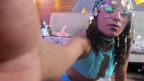 Camila and Megan online show from January 29, 9:17 pm