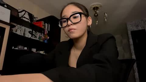 Julia online show from February 12, 2:19 pm