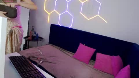 Diana  online show from July 21, 1:39 am