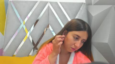 Snapshot of dianafoxy_ chatting on October 14, 7:49 pm Diana online show from October 14, 7:49 pm