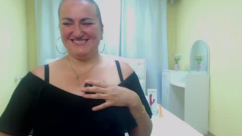 Diana online show from May 28, 6:11 am