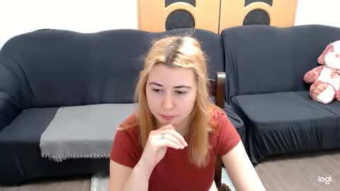 dianasmiey7 online show from March 6, 8:19 am