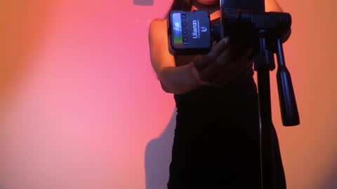 Melania   -    online show from February 14, 11:42 pm