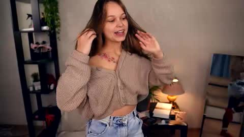 Elwyna online show from November 22, 6:54 pm