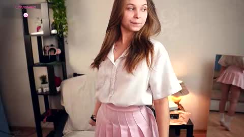 Elwyna online show from November 28, 7:17 pm