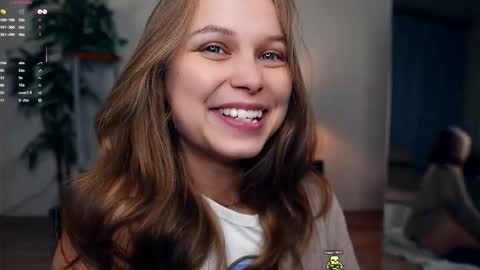 Snapshot of dierafauxa chatting on September 23, 6:17 pm Elwyna online show from September 23, 6:17 pm