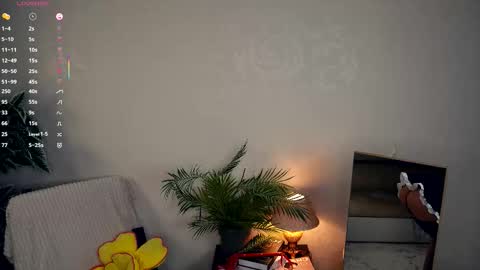 Elwyna online show from October 23, 6:58 pm