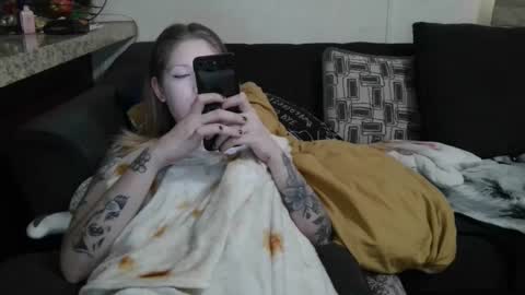 Snapshot of dimepiecexxx chatting on February 15, 3:50 pm Sofie online show from February 15, 3:50 pm