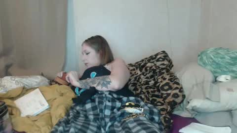 Snapshot of dimepiecexxx chatting on December 19, 4:13 am Sofie online show from December 19, 4:13 am