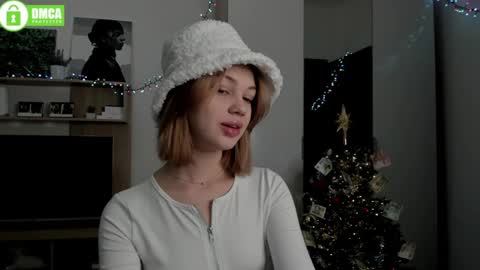 Snapshot of din_star chatting on December 31, 6:59 am Dina online show from December 31, 6:59 am