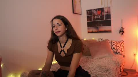 Dina online show from March 12, 2:20 pm