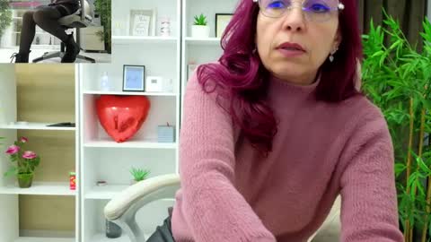 dirty_mature online show from February 13, 10:34 am