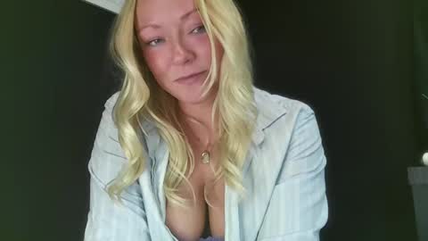 dirtylittlejess online show from September 18, 6:45 am