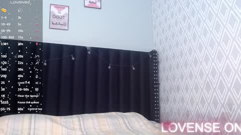 Snapshot of dirtylittleslutt_ chatting on December 29, 12:34 pm Nemesis online show from December 29, 12:34 pm