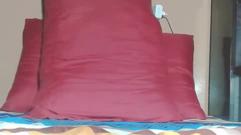 ella online show from December 17, 1:15 pm