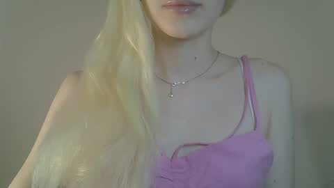 DitaMilton online show from March 18, 7:41 pm