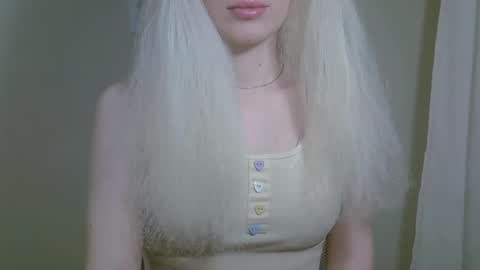 Snapshot of ditamilton chatting on October 14, 7:16 pm DitaMilton online show from October 14, 7:16 pm