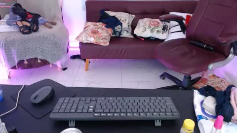 Diva online show from October 19, 12:45 am