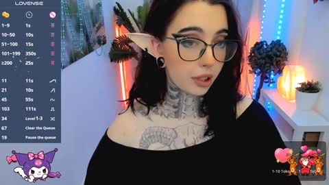 Snapshot of dixipixi_ chatting on December 29, 5:42 am dixipixi_ online show from December 29, 5:42 am