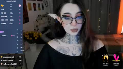 Snapshot of dixipixi_ chatting on September 28, 6:20 am dixipixi_ online show from September 28, 6:20 am