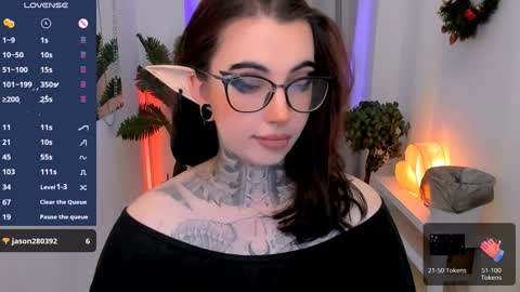 Snapshot of dixipixi_ chatting on December 20, 5:36 am dixipixi_ online show from December 20, 5:36 am