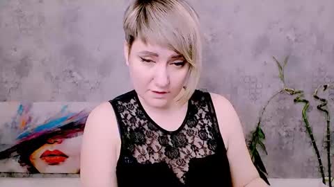 djullia online show from February 15, 7:51 am