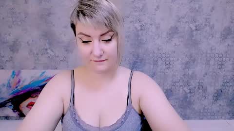 Snapshot of djullia chatting on September 18, 6:23 am djullia online show from September 18, 6:23 am