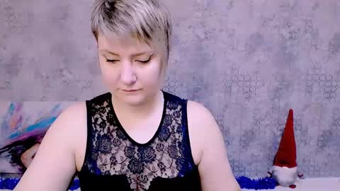 Snapshot of djullia chatting on December 31, 6:05 am djullia online show from December 31, 6:05 am