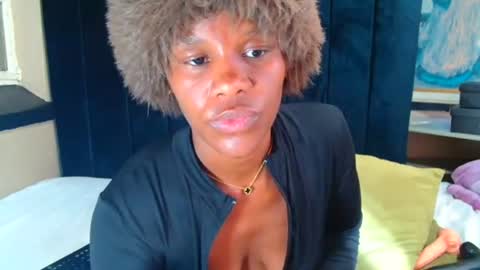 dojabootie online show from July 3, 7:03 am