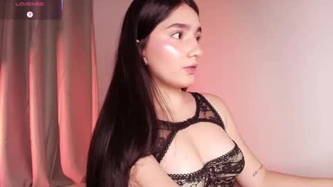 Snapshot of dolceangel__ chatting on October 10, 3:44 am Blair online show from October 10, 3:44 am