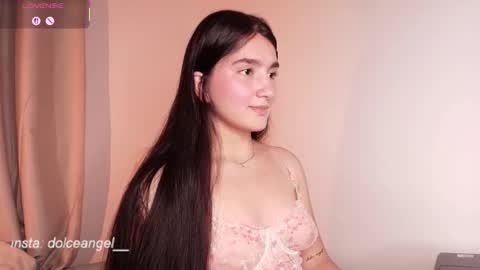 Snapshot of dolceangel__ chatting on September 23, 4:32 am Blair online show from September 23, 4:32 am