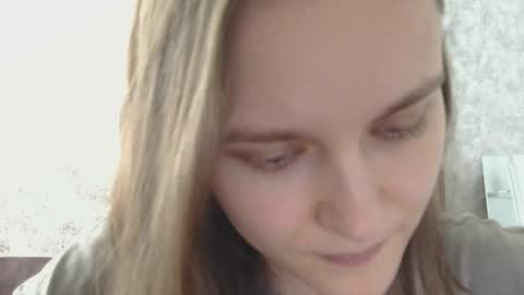dolcezza_ online show from May 29, 1:20 pm