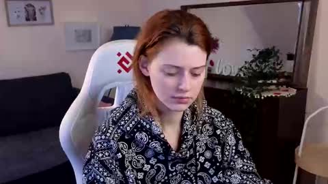 Your doll Lesli online show from March 2, 2:15 pm